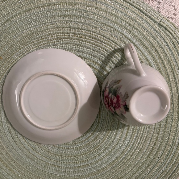 Vintage Delicate Floral Porcelain China Teacup and Saucer in Pink and Purple - Picture 7 of 8